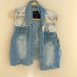 Jean Vest with Lace